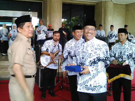 Pencarian PGRI Melawi - Persatuan Guru Republik Indonesia Cabang Melawi